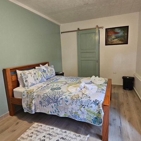 Sea N Sun Guest House Caye Caulker Kültér fotó