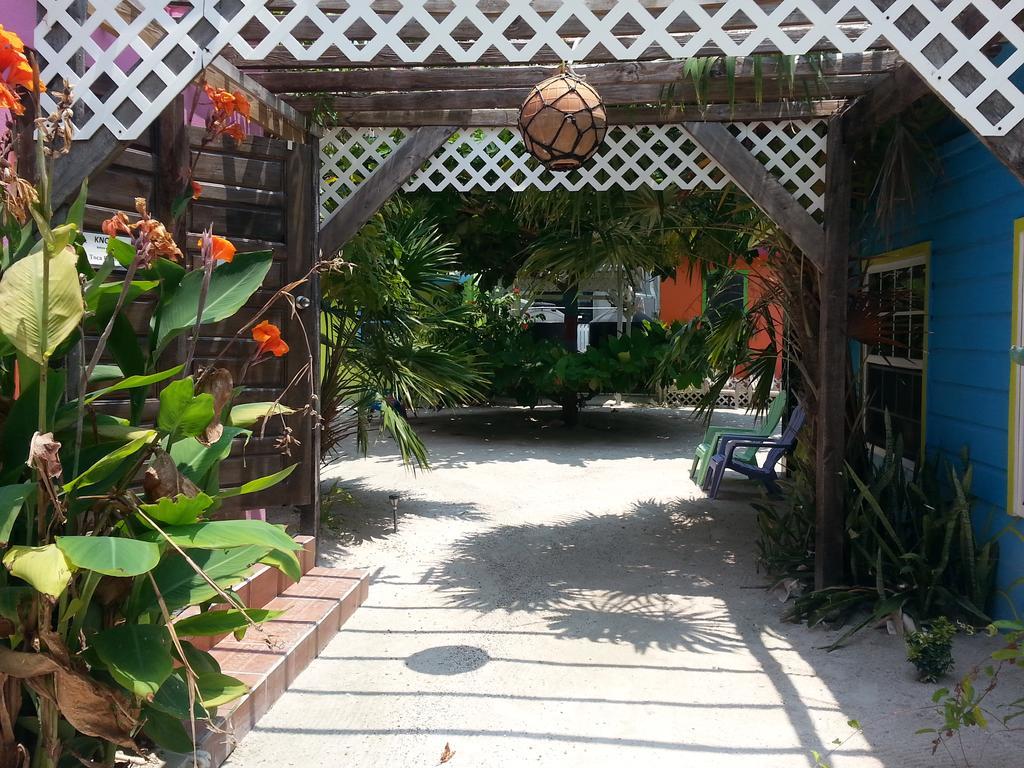 Sea N Sun Guest House Caye Caulker Kültér fotó